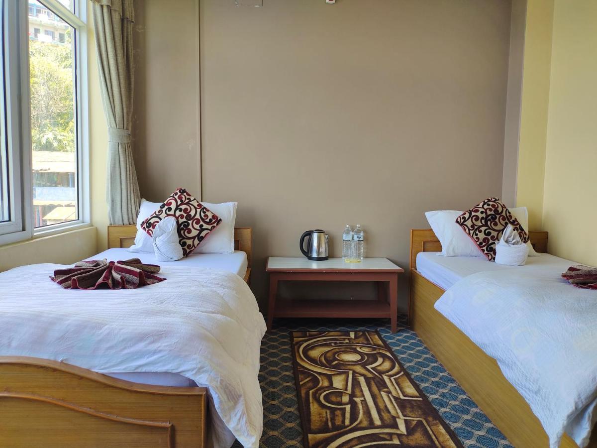 Hotel High Ground Inn Sarangkot Pokhara Exterior photo