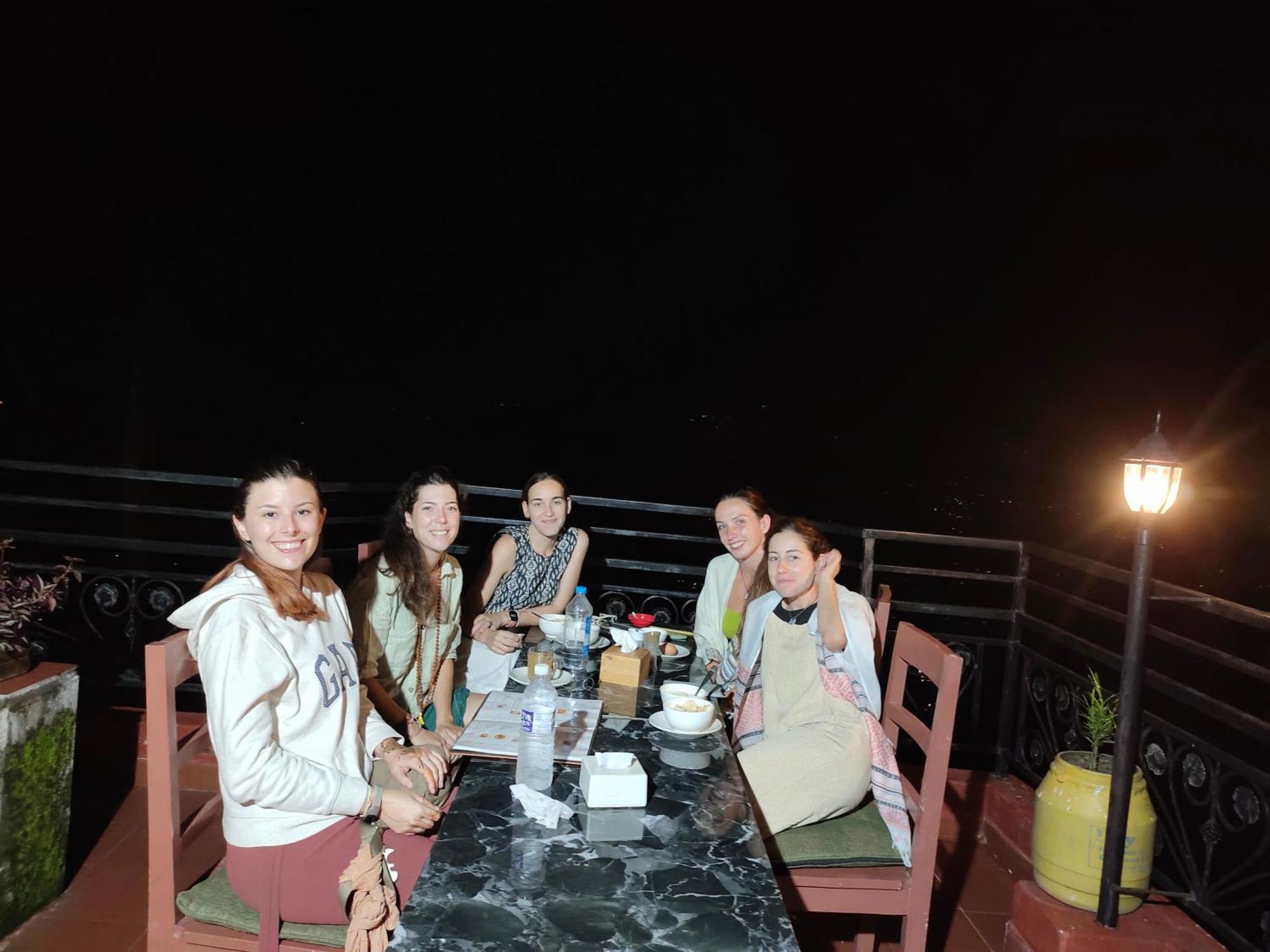 Hotel High Ground Inn Sarangkot Pokhara Exterior photo